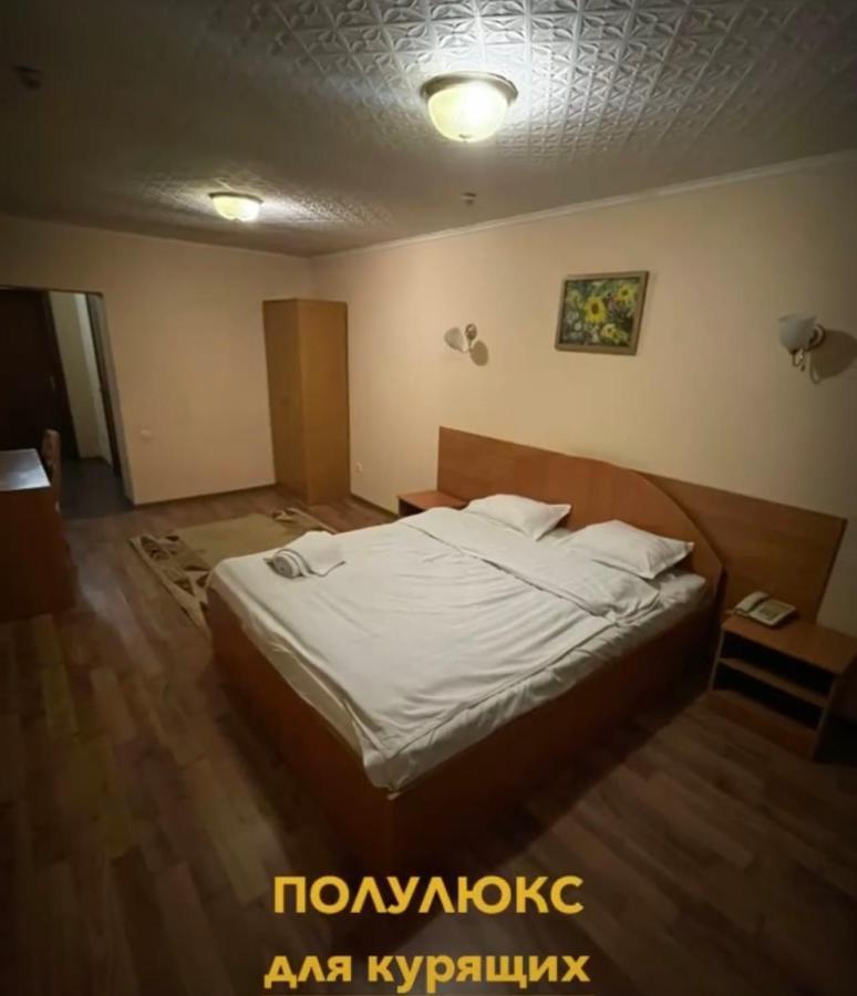 Zhassybi Hotel Asztana Kültér fotó