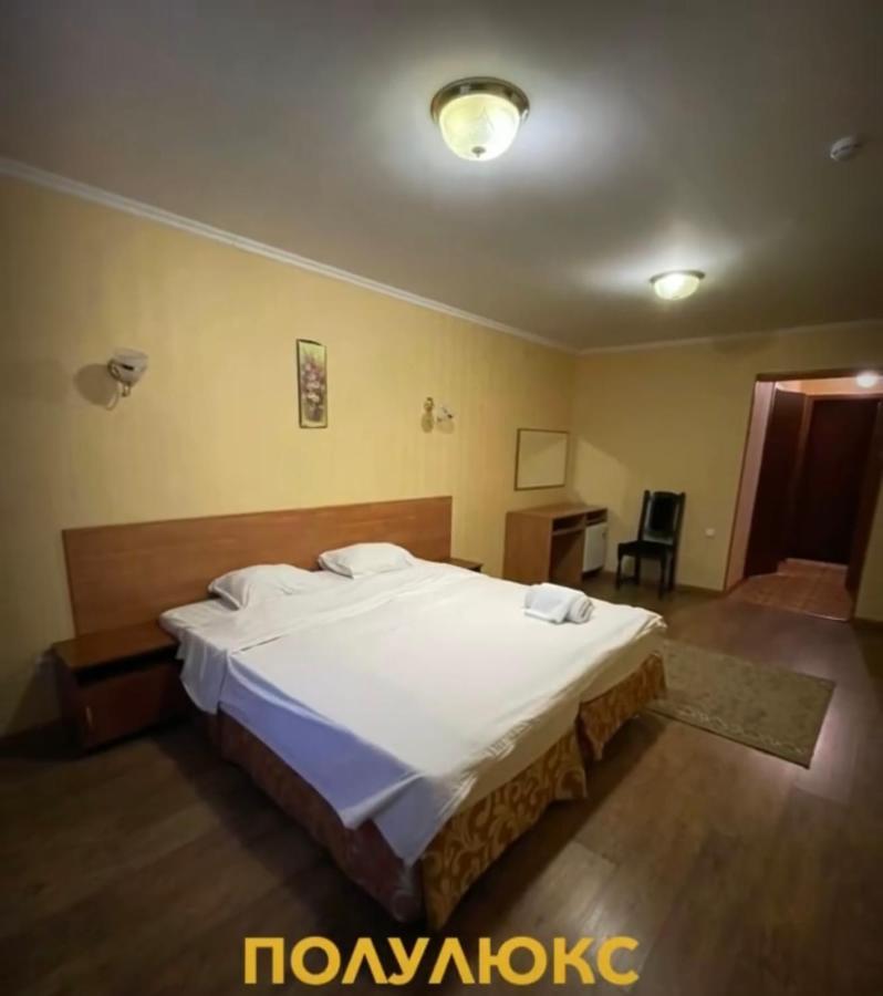 Zhassybi Hotel Asztana Kültér fotó