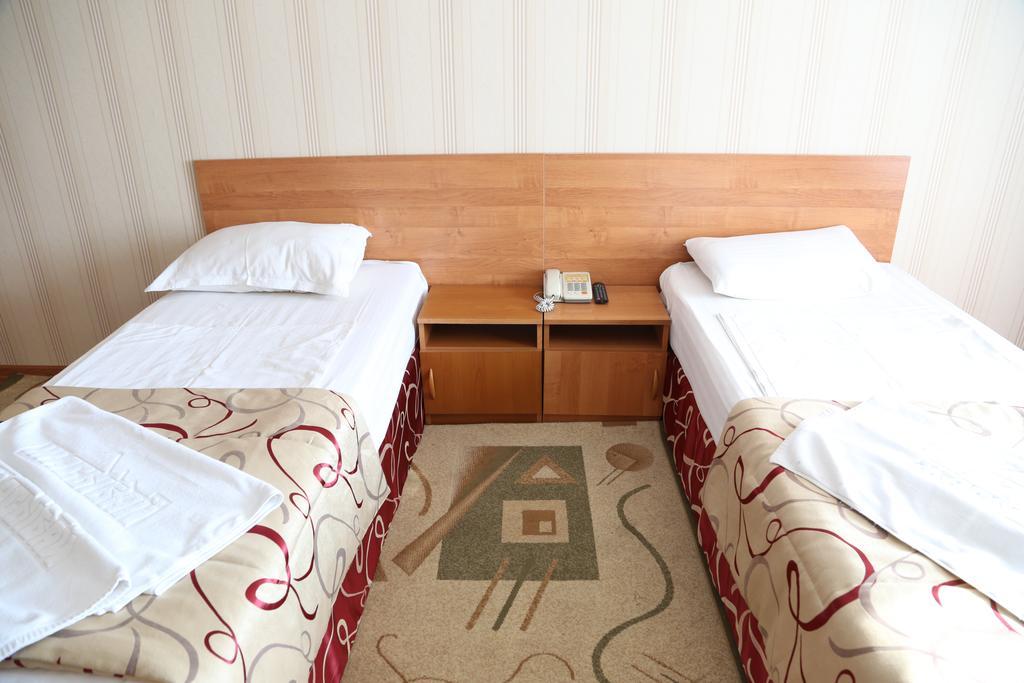 Zhassybi Hotel Asztana Kültér fotó